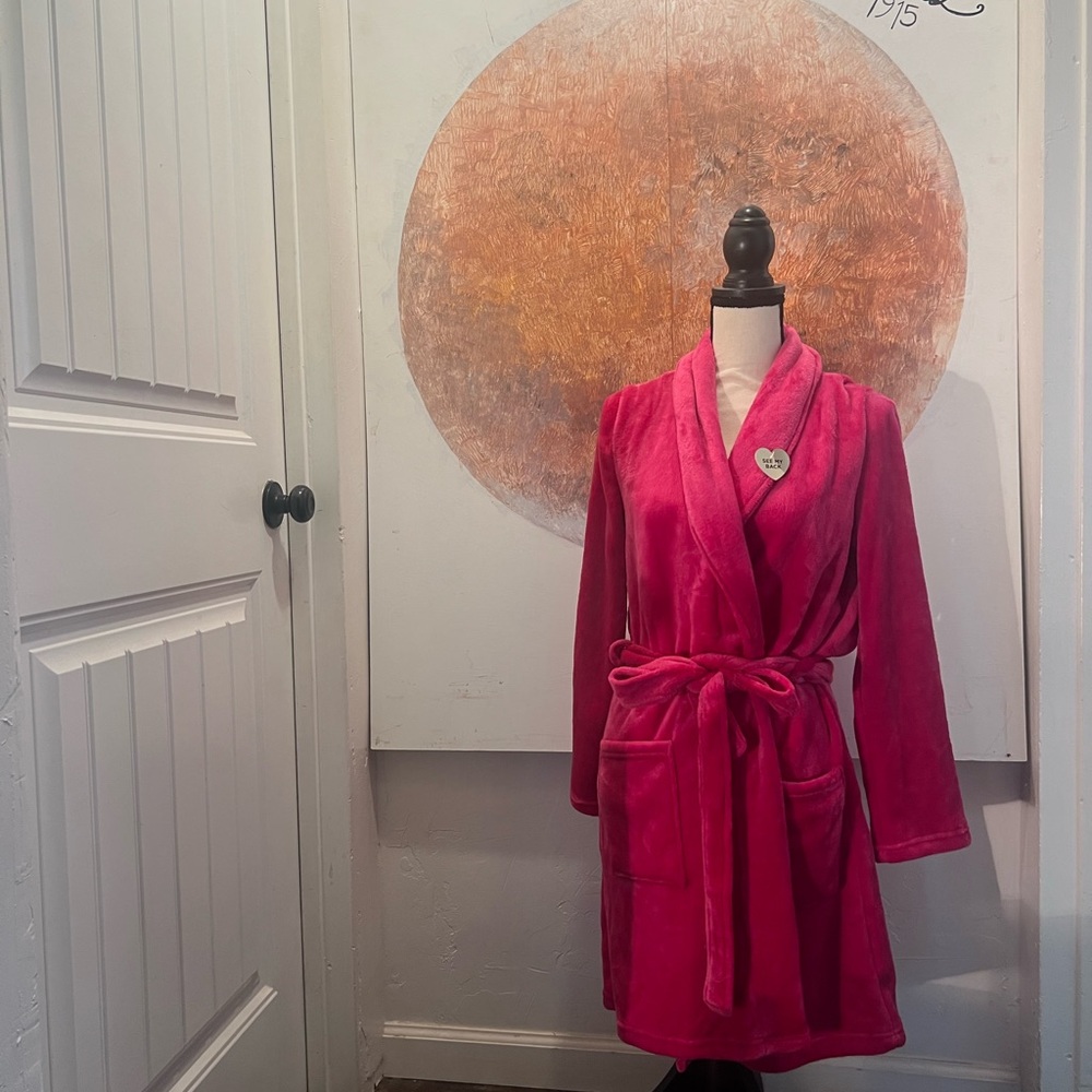 Juicy Couture Vibrant Pink Robe
